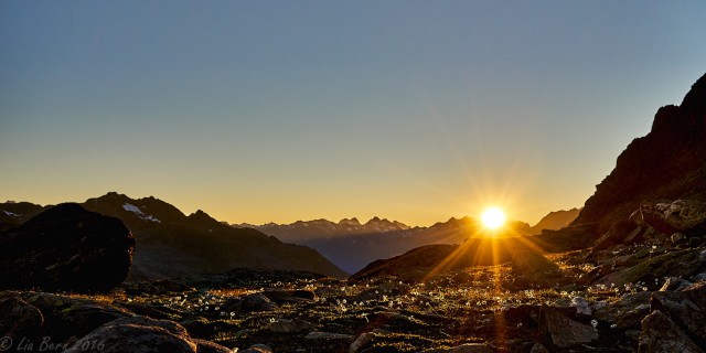 Stubaier Alpen, Sonnenuntergang bei der Siegerlandhütte